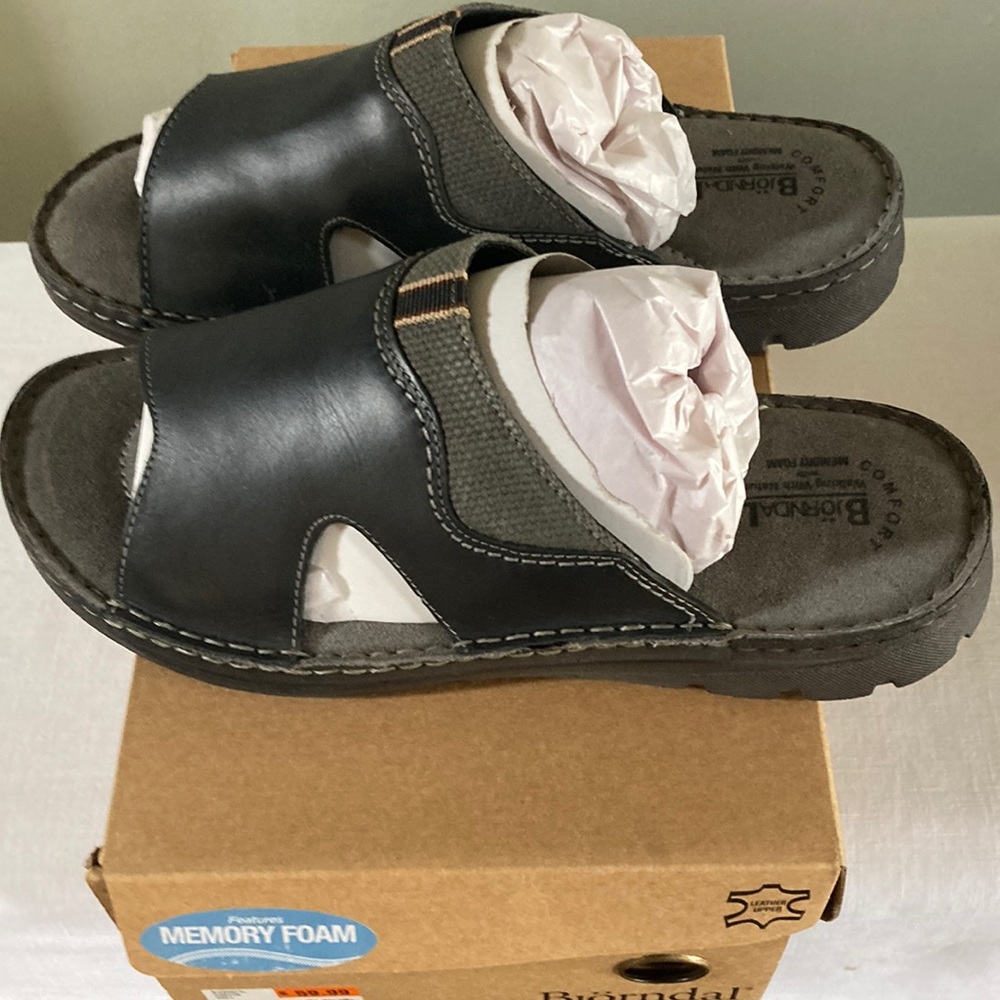 Women’s Sandals